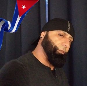 Meet your Posher, Aurelio